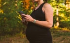 Monitoring maternal heart rate variability